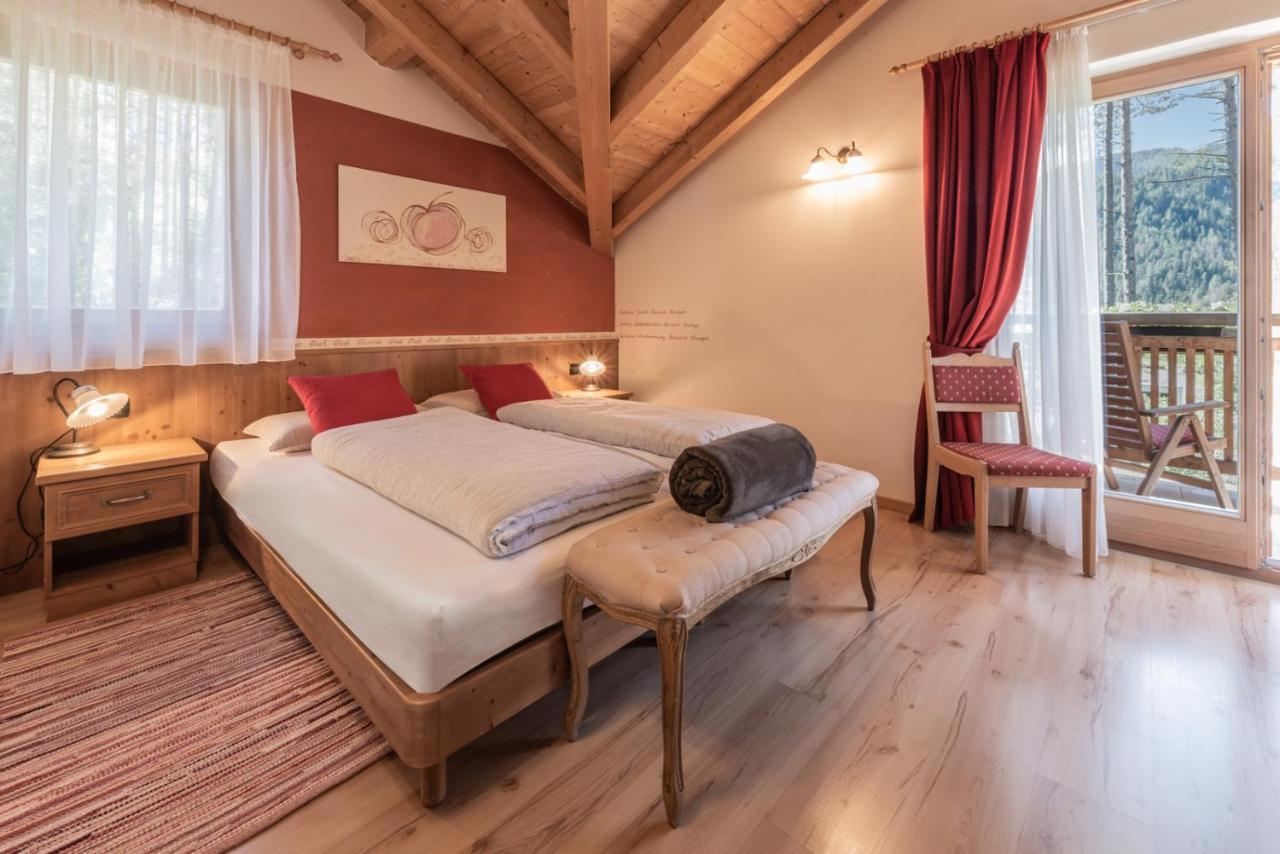 Bed and Breakfast Les Gomines Bb***** St. Vigil Exterior foto