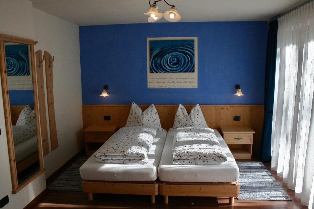Bed and Breakfast Les Gomines Bb***** St. Vigil Zimmer foto